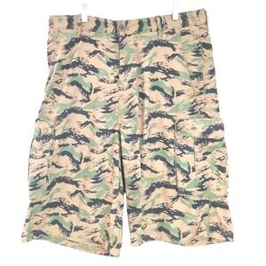 Levi's Snap Cargo Shorts Camo Lightweight Streetwear Long Skate 34 Lot Of 2 $99
